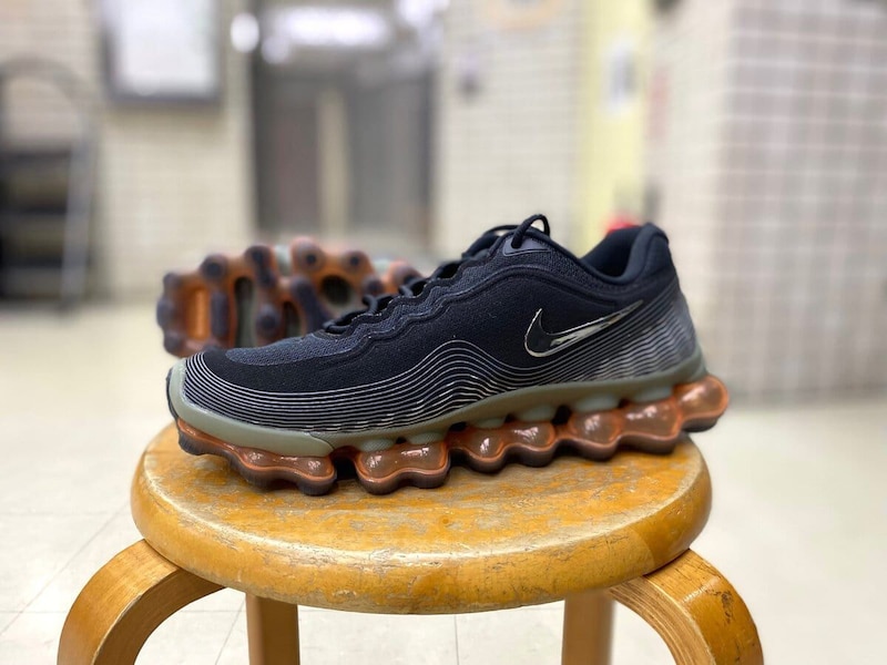NIKE AIR LIQUID MAX