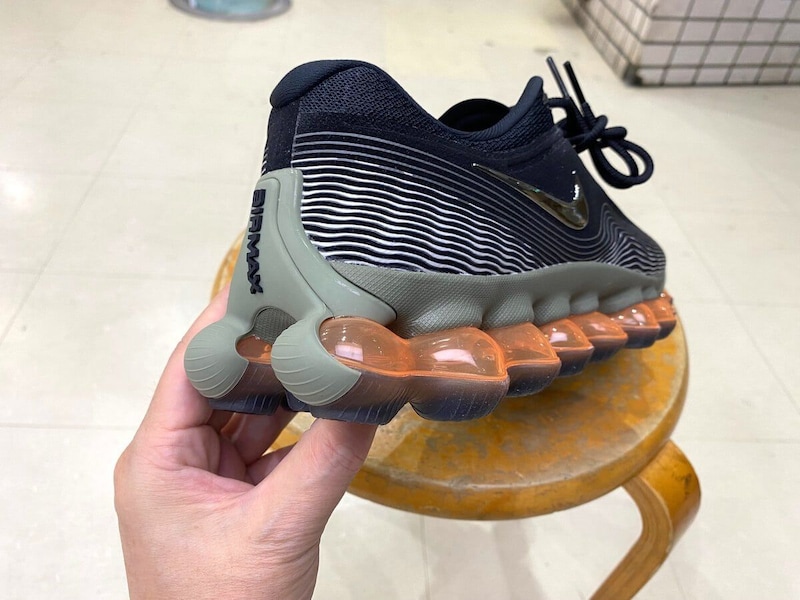 NIKE AIR LIQUID MAX