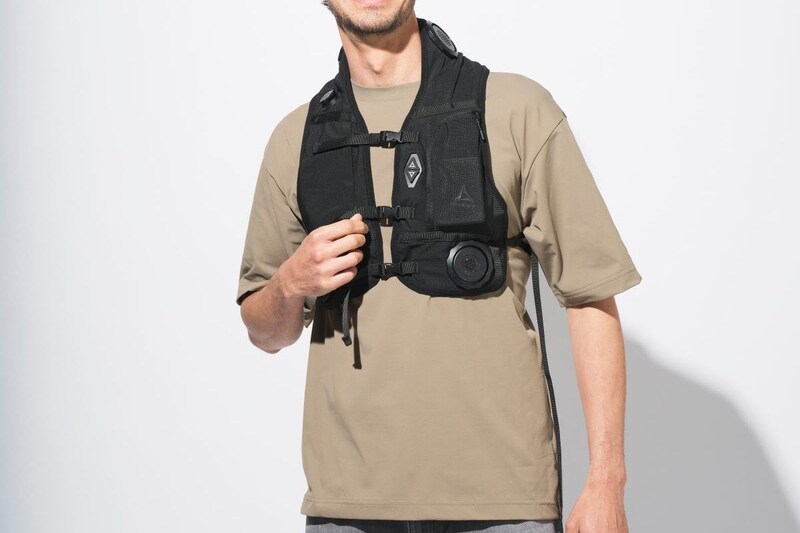 第1位 【ワークマン】最大-30℃ベスト×980円冷感Tシャツを編集部が解説。「1秒でキンキン冷たい」猛暑必殺最強コンボ