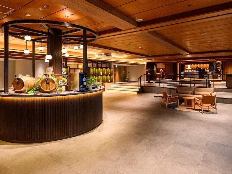 山水館 川湯みどりや、リニューアルしたロビーラウンジ