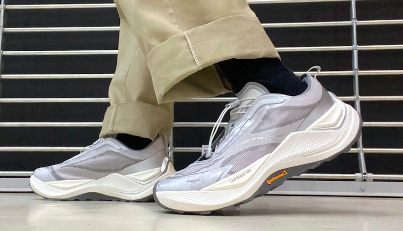 adidas HOLO PEAK