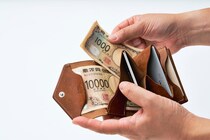 【理想の財布ついに発見】スタイリスト絶賛！「コンパクトなのにカード10枚入る収納力」クランプのアコーディオンウォレットを徹底レビュー。使い込むほどにツヤが出るプエブロレザーも優秀