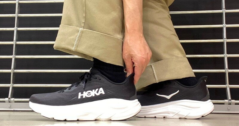 HOKA CLIFTON 11