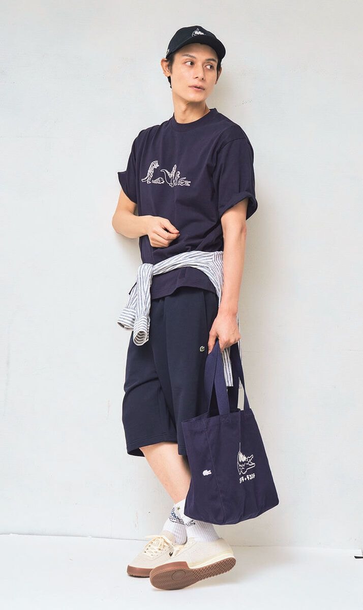 大人にハマるシックなネイビー