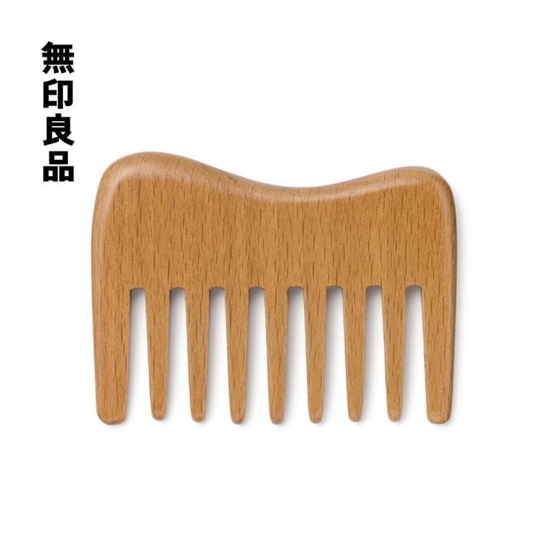 無印良品 頭皮のマッサージもできるブナ材ヘアコーム
