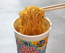 【カップ麺に冷水!?】お湯不要！水で5分戻す「冷しカップヌードル」をマニアが実食したら予想外の激ウマ新体験だった