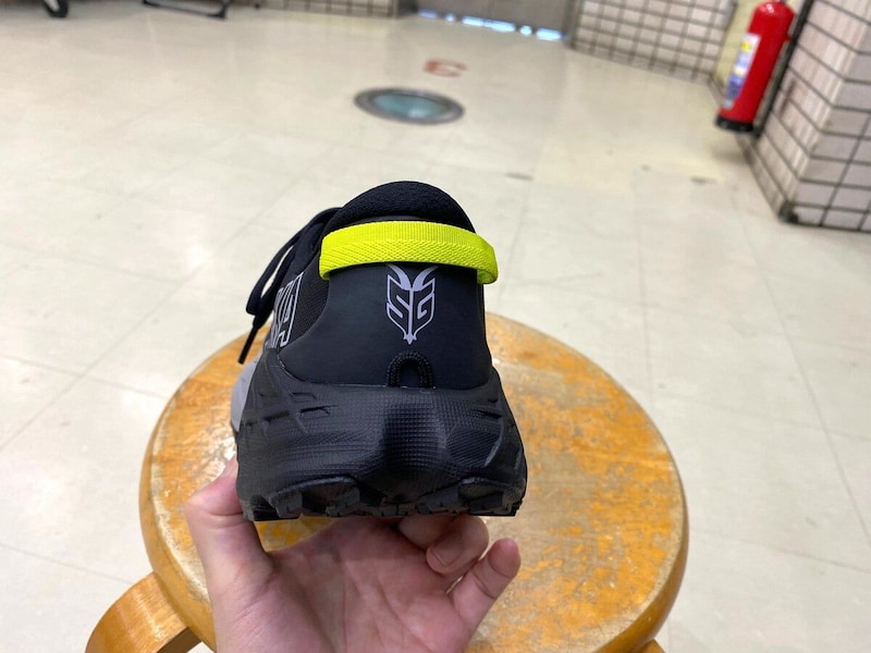 HOKA SPEEDGOAT 7