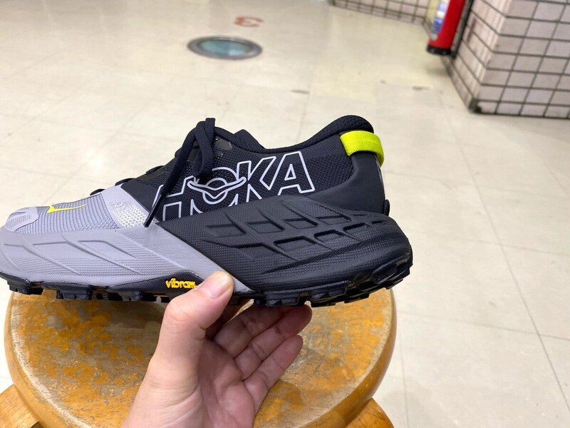 【山の悪路を喰い尽くす】Vibramメガグリップ搭載！HOKAが放つ無敵のトレランギア「SPEEDGOAT 7」をエディターが試し履き