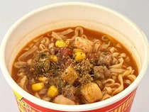 即席麺マニアがガチ採点！1位はスパイスが凄い衝撃のカップヌードル、「理解を超えた味」魔改造わかめラーメン…ほか【カップ麺の人気記事ランキングベスト3】（2026年6月版）