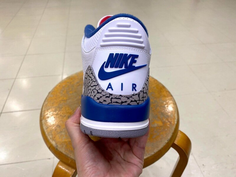 【約10年ぶりに伝説復刻】名機エア ジョーダン 3 “True Blue”をエディターが試し履き！上質レザーとエレファント柄が放つ圧倒的存在感