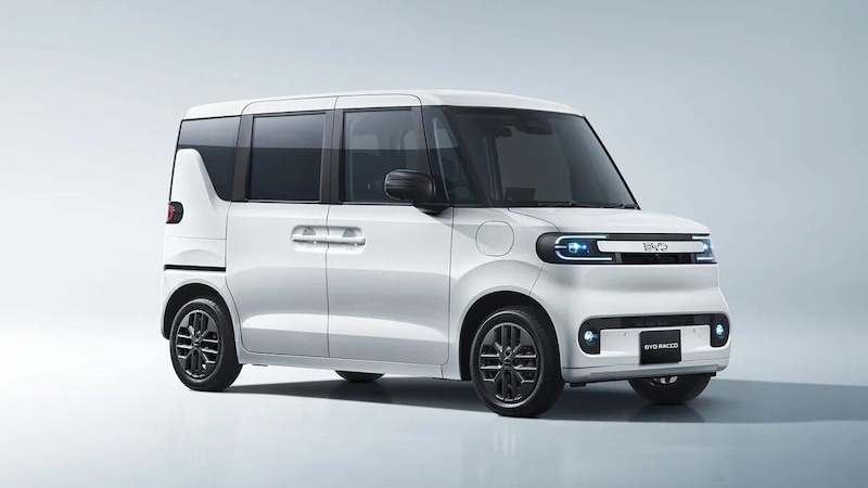 日本の軽自動車規格に合わせた専用設計の電気自動車「BYD RACCO」が登場