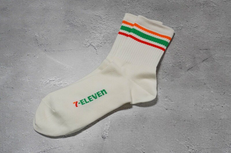 ７－１１ ソックス