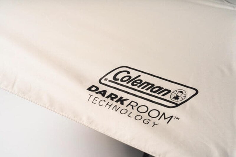 【テントの遮光技術を搭載】ローソン×コールマン「2980円の晴雨兼用傘」が凄すぎ!2026上半期ヒットコラボ大賞を徹底解剖
