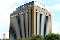 商業施設で『女性にわいせつ行為』　中学校教諭(38)逮捕＆懲戒免職　教諭は「軽い気持ちでやってしまった…」