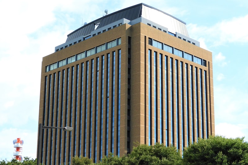 商業施設で『女性にわいせつ行為』 中学校教諭(38)逮捕&懲戒免職 教諭は「軽い気持ちでやってしまった…」