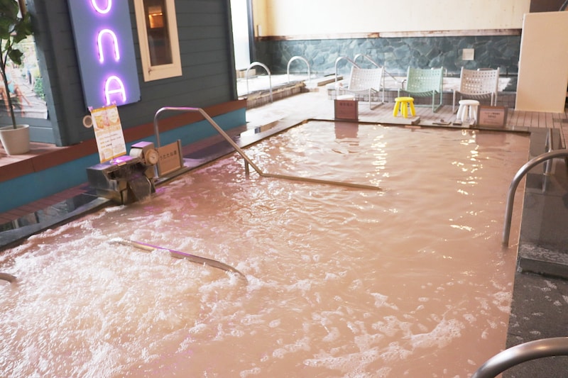 ハチミツまみれで美肌に!&honeyコラボ風呂でハチミツ美容体験 11月限定のトレンドスポットに