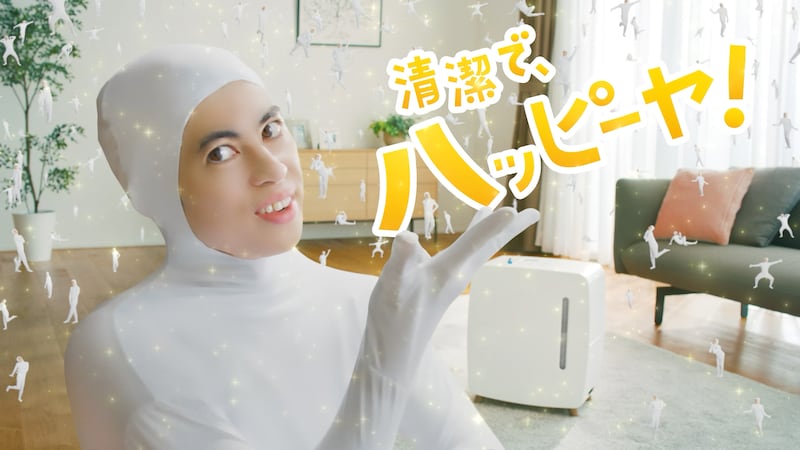 小島よしお、セクシーボイスで「ウェーイ」1万回目?清潔感の秘訣も!CORONA新TVCM