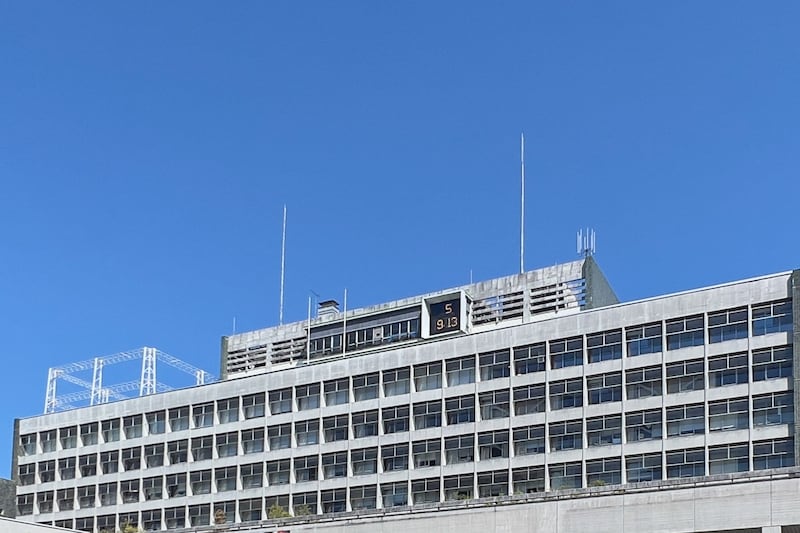 職員室の金庫から『現金30万円』消える 小学校が【警察に被害届提出】 保護者から預かった教材費だった…