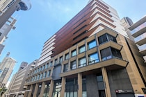 学校から『絵本100冊＆教科書20冊など窃盗』　市立学校教諭(36)懲戒免職　教諭は「(転売して)生活費の足しにしていた…」