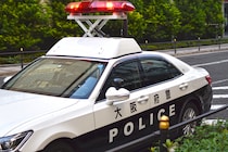 【マンション10階】から高校へ『陶器やスプレー缶』投げ込む　クレーマーの女(46)逮捕　女は「殺意を持って投げた」