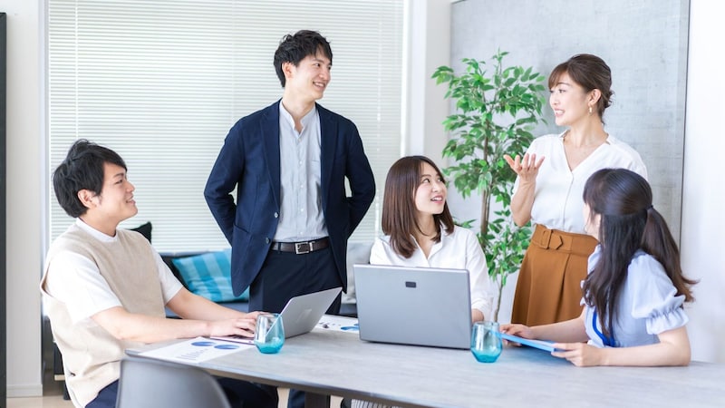 Z世代離職防止の新常識!ウェルビーイングを高める「引き出す」コーチング