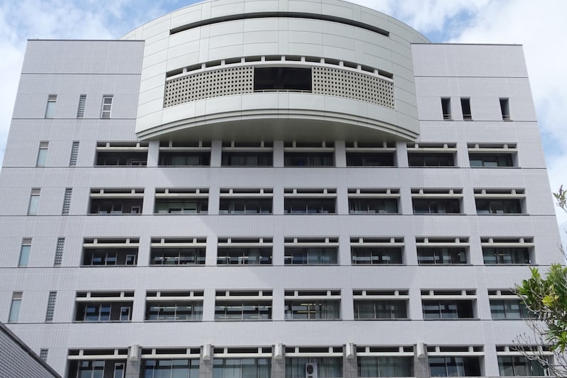 教師に『殴る・蹴る』の暴行 男子中学生(14)現行犯逮捕 ネットは「金八先生の時代に逆戻り!?」