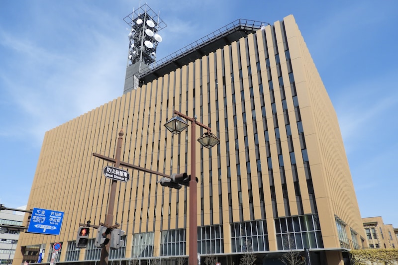 『飲酒運転の車』に同乗し事故　女性教諭(20代)停職処分　教諭も「(運転者と)朝まで飲酒…」