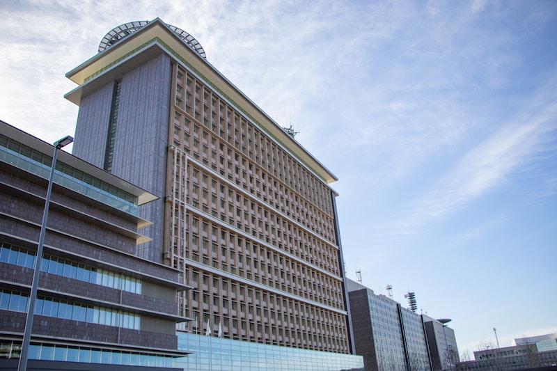 5時間飲酒後『ふらつきながら運転』、勤務中に無断外出・畑から【梨盗む】　「複数の教職員」を懲戒処分