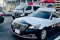 【女性3人】の『スカート内盗撮』　市立小学校教諭(27)逮捕　「通行人を暴行」して逃走も…