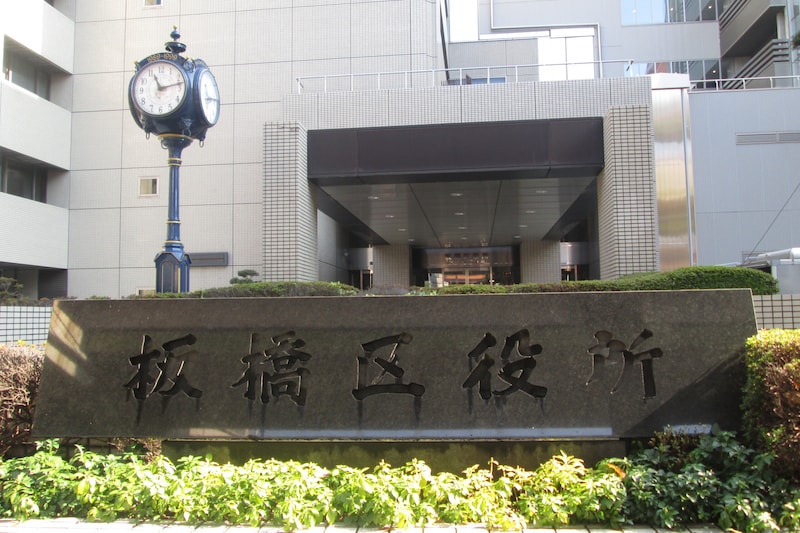 路上で女子大生に『無理やり性交』 区役所職員(37)逮捕 被害女性は「カバンを奪われたので…」