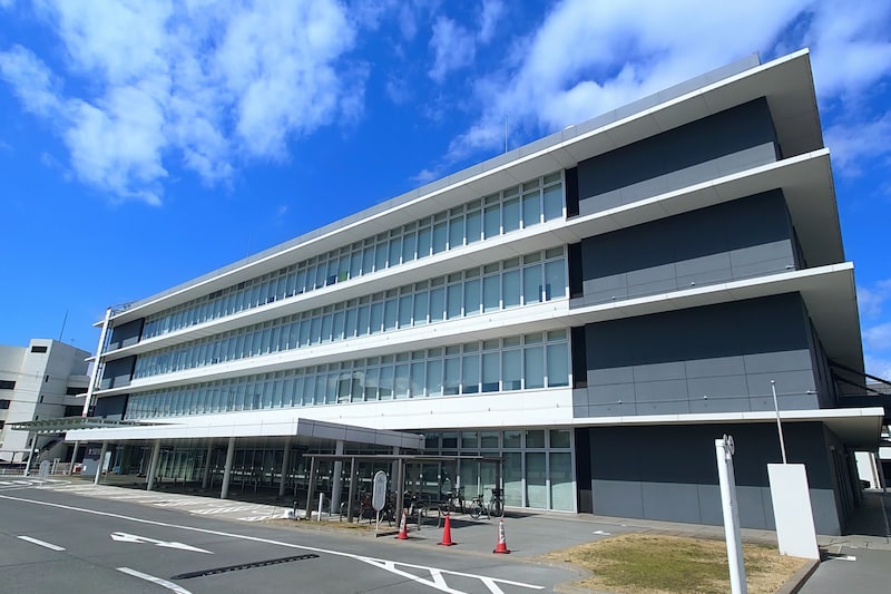 『女子トイレの個室』のぞき 市役所職員(20代)停職処分 現場で【女性と鉢合わせに…】