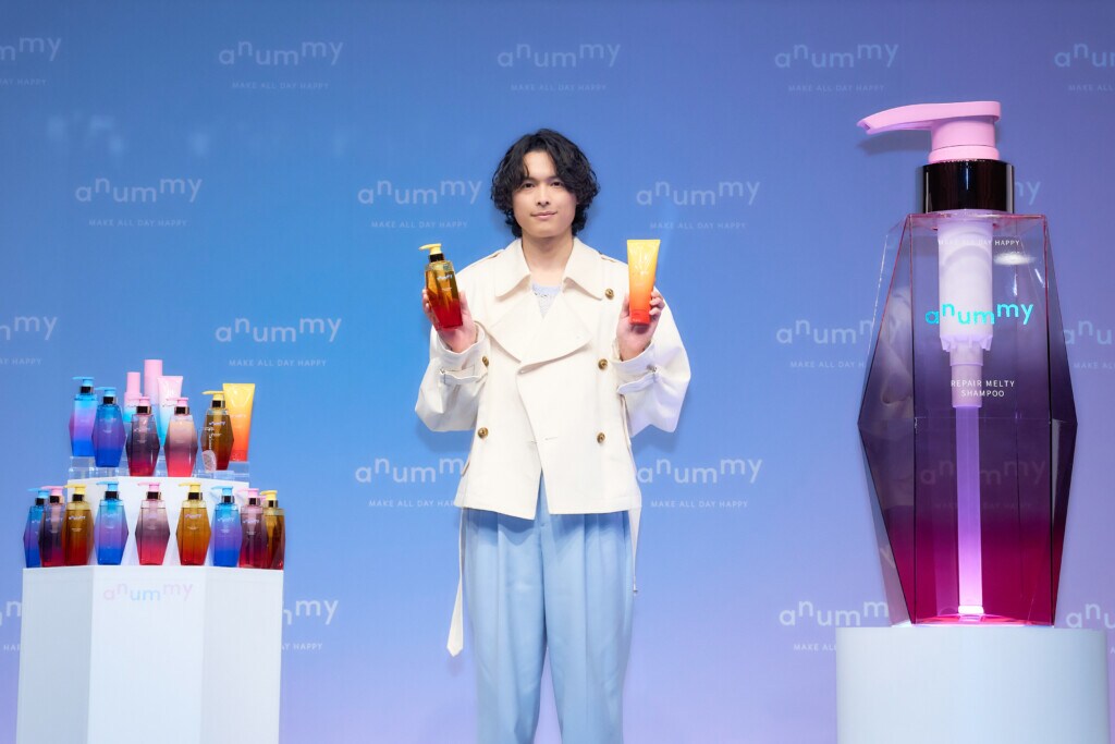 松村北斗(SixTONES)登場！ 「anummy（アニュミー）」発表会 松村