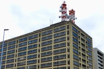 中学校『女子トイレで何度も盗撮』　吹奏楽部・外部顧問(26)懲戒免職　顧問は「性的欲求を抑えられず…」