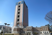 【教え子の男子生徒】と『何度も性交』　県立高校・女性教諭(30代)懲戒免職　教諭は「冷静な判断ができなかった…」