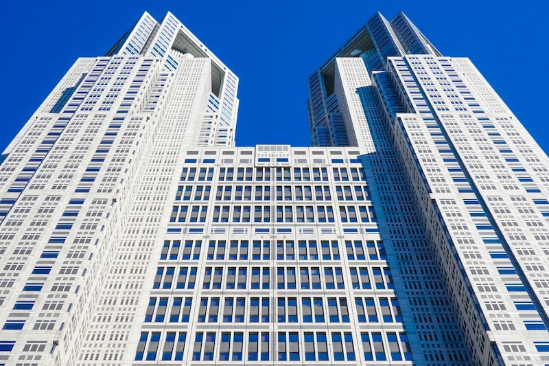 生徒の保護者と『複数回・性行為』、【教育実習生とキス】など… 「東京都教職員18人」一挙に懲戒処分