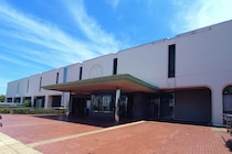 ホテルで【女子中学生】と『何度も性交』　市役所職員(29)逮捕　さらに「懲戒免職処分」