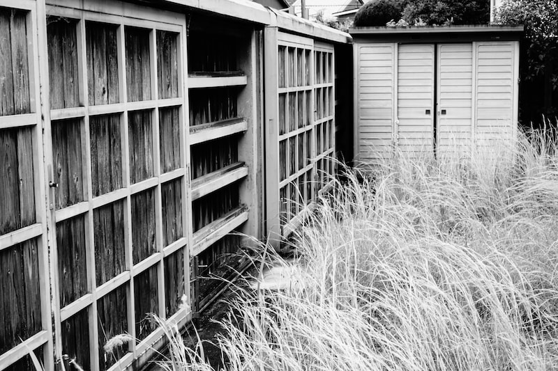 【2026年4月法改正】実家の不動産「放置で最大15万円」の罰則リスク——相続登記・住所変更、ダブル義務化のデッドラインが迫る