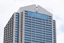 【教室や廊下】で『何度も性行為』　男性教諭(34)＆女性教諭(24)停職処分　物置に「服が乱れた」女性教諭が…