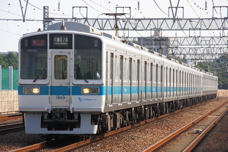 電車内で【同じ女子高生】に『何度も性的暴行』 アルバイト男性(27)逮捕 男は「好みのタイプだった」