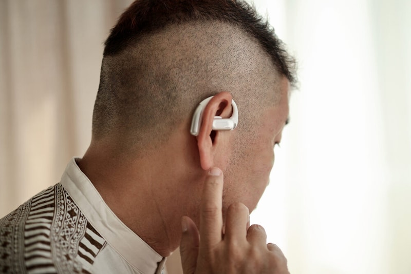 Shokzの新型旗艦OpenFit Proを試す。オープンイヤーなのに高音質、ノイキャンの新体験