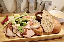 【仙台カフェ】木の温もりと緑を感じる癒しのカフェ♩『cafe salut』〜青葉区二日町〜