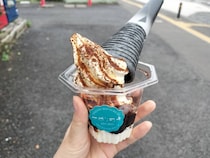 マスカルポーネが決め手！イタリアンシェフが作るソフトクリーム食べてみた!『ナポリの青』~青葉区霊屋下~