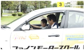 交通安全やエコドライブの大切さを学び、教習車の運転体験もできる「親子交通安全フェスティバル2025」開催 2025年10月19日（日）【上尾校】・26日（日）【西大宮校】 入場無料、雨天決行