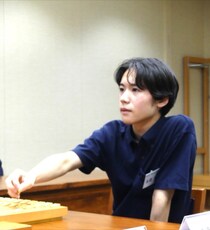 全国高等学校将棋竜王戦全国大会にて飛鳥未来きずな高等学校の永德さんが優勝！藤井聡太竜王も「金銀の厚みが素晴らしい」と称賛【飛鳥未来きずな高等学校福岡天神キャンパス】