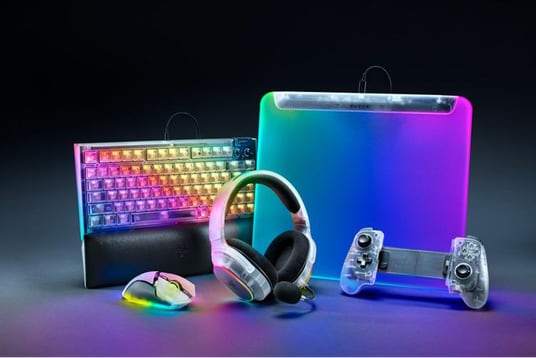 【Razer】PHANTOM WHITE COLLECTION レトロな魅力を、モダンなデザインで。新たにホワイトが登場。