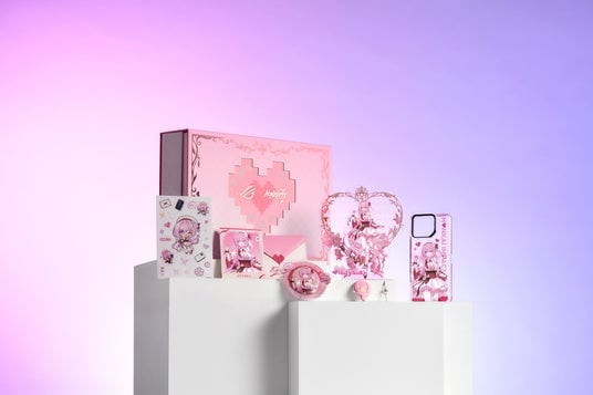 ASUS JAPAN、HoYoverseが手掛ける人気ゲーム「崩壊3rd」のキャラクター・エリシアとのROG Phone 9シリーズアクセサリーコレクションを発表