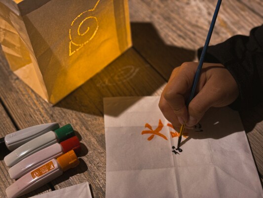 年末年始は、こころの故郷へ“里帰り” 『NARUTO＆BORUTO 忍里 冬の里帰り祭』開幕 ～壱の巻「忍里ランタンフェスティバル2025 年越しスペシャルフォトスポット」 大晦日限定開催～