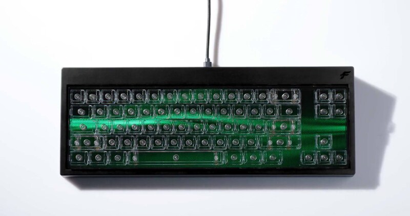 全面ディスプレイ搭載ゲーミングキーボード「Finalmouse Centerpiece Pro」ファウンダーズ版が出荷開始し、スタンダード版予約受付開始