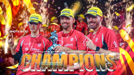 【世界一！】QT DIG∞ Racing部門 佐藤選手が『GT World Series 2025 World Finals Manufacturers Cup』で劇的逆転優勝