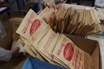 ～はがきや切手が子どもの居場所を応援する支援金に～ 家庭に眠るはがきや切手の回収を開始しました